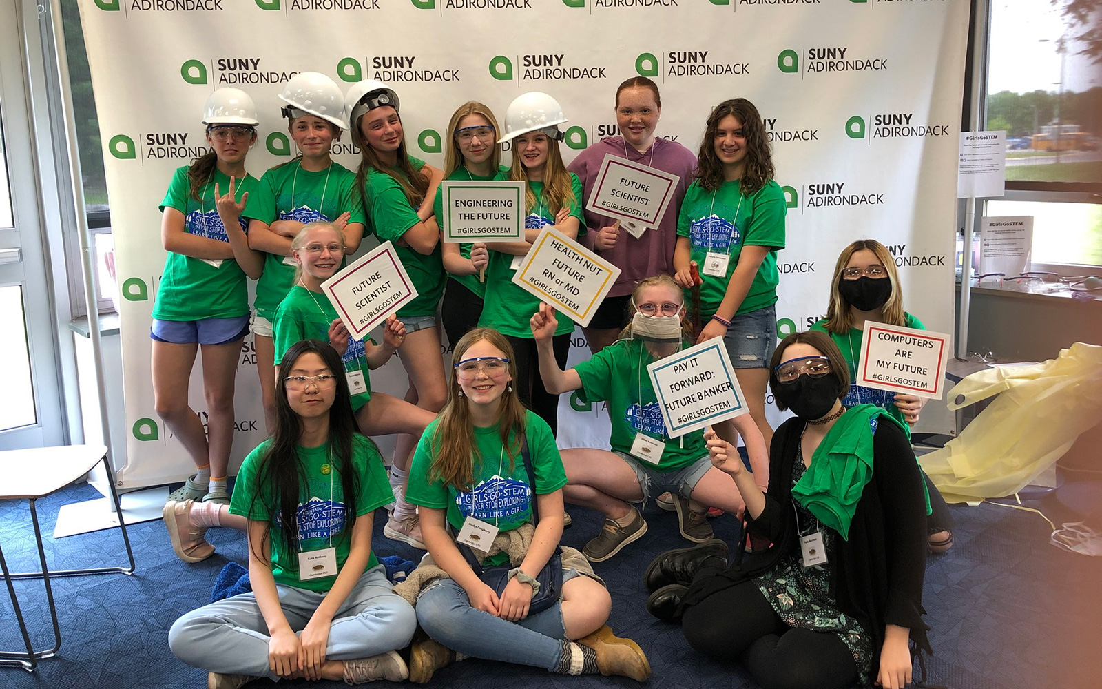 Middle school students at a Girls go STEM event
